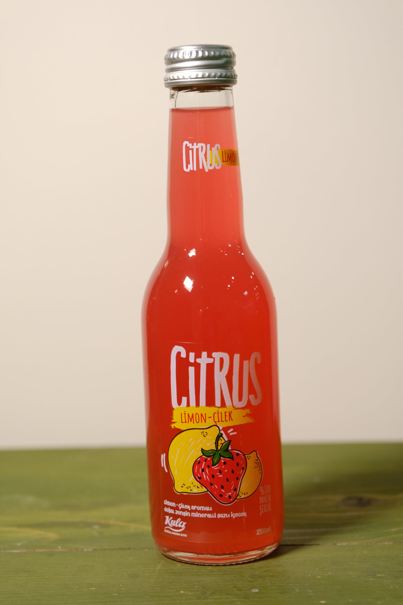 Citrus Limon Çilek Aromalı Gazoz